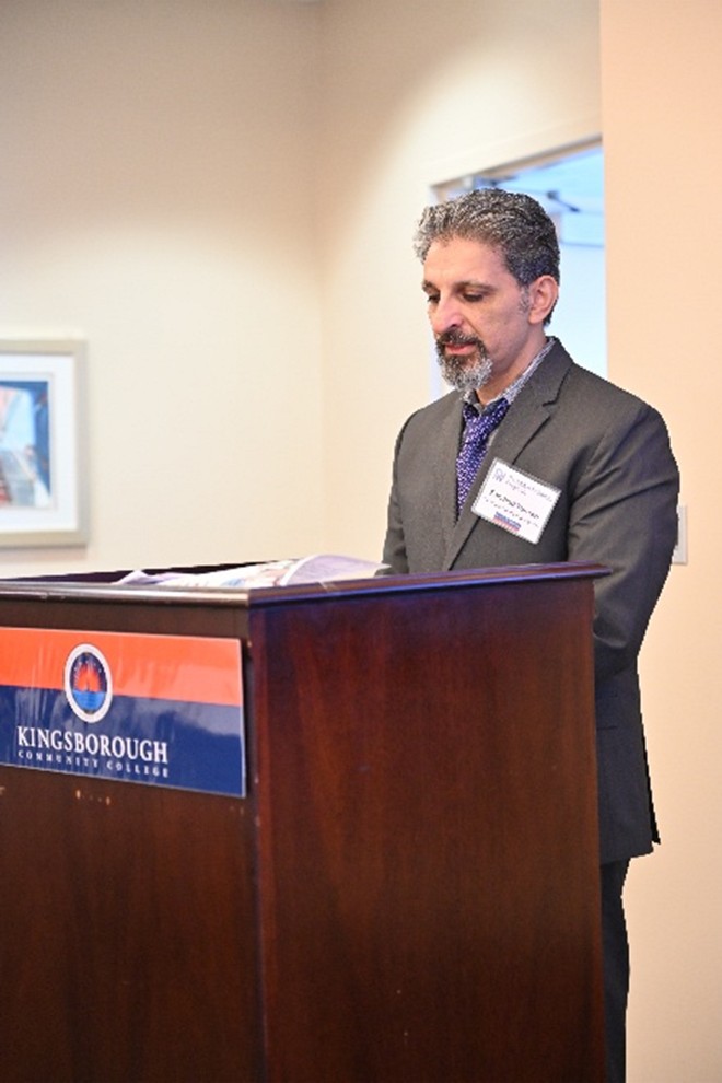 Photo of Dr. Farshad Tamari