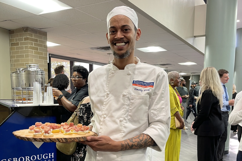 Chef Shelly Flash ’15 Returns to KCC for Catering Class’s Practical Exam, a Bite, and Words of Advice